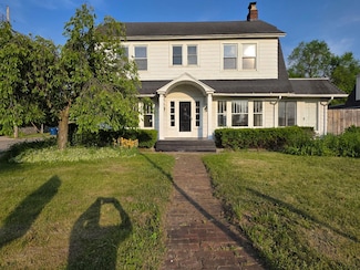 336 N Riverview Dr, Kalamazoo, MI 49004