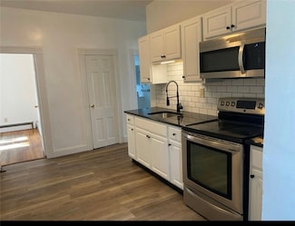 332 Academy Ave, Providence, RI 02908