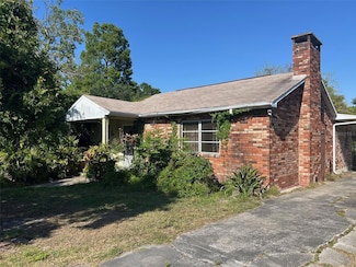 504 S 12th St, Leesburg, FL 34748