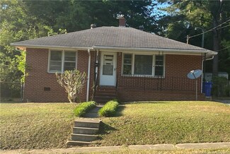 218 Langdon St, Fayetteville, NC 28301