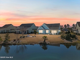 4294 Finley Ct, Southport, NC 28461