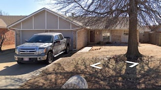 908 Linn Ln, Yukon, OK 73099