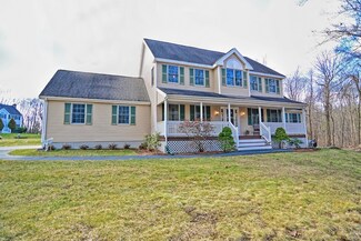2 Little Tree Rd, Medway, MA 02053