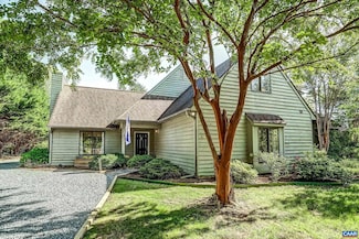 1087 Highlands Dr, Charlottesville, VA 22901