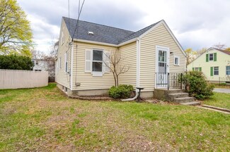 6 Leonard St, Shirley, MA 01464