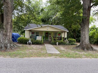 503 N Wilson St, Chadbourn, NC 28431