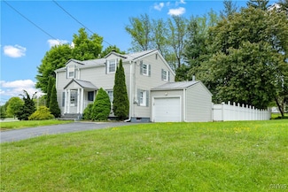 11 Evalon Rd, New Hartford, NY 13413