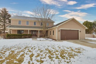 1125 Erica Dr, Wauconda, IL 60084