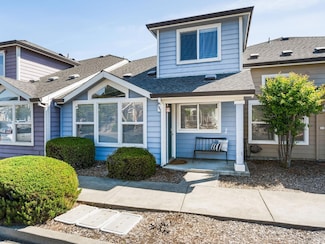 104 Treadway Ct, Cloverdale, CA 95425