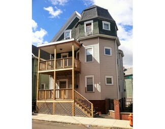 152 Orange St, Chelsea, MA 02150