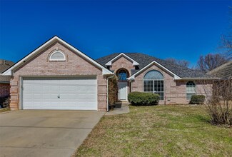 2005 Duck Creek Rd, Sanger, TX 76266