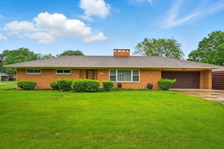 70 Helen St, Enon, OH 45323