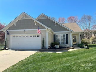 460 Silver Cypress Ln, Fort Mill, SC 29708