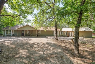 168 Barker Ln, Waco, TX 76705