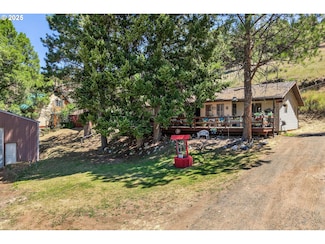107 Rebel Hill Rd, Canyon City, OR 97820