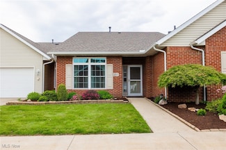 217 Greenbriar Ln, Dalton, OH 44618