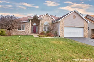 3631 Creekside Ct, Winthrop Harbor, IL 60096