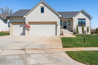 4466 N Sunny Cir, Wichita, KS 67205