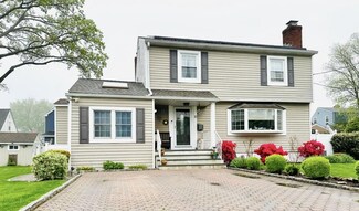 10 Sage Place, Eastchester, NY 10709