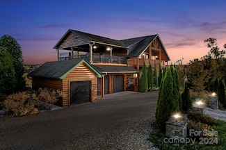138 Silver Tree Ln, Lake Lure, NC 28746