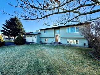 3883 Gradestake St, East Helena, MT 59635