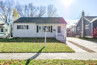 4041 Rockwell Dr, Madison, WI 53714