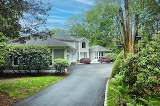 15 Arrowhead Way, Weston, CT 06883