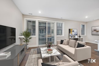 631 Fairview Ave NE Unit 2, Grand Rapids, MI 49503