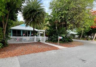 125 Key Heights Dr, Tavernier, FL 33070