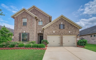 7610 River Pass Dr, Pearland, TX 77581