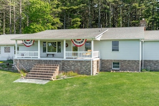 42 Ice Linn Ln, Fairmont, WV 26554