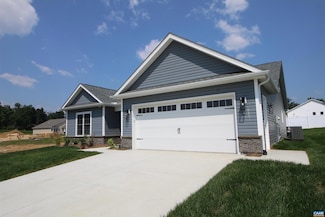 179 Langley Dr, Waynesboro, VA 22980