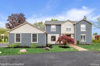 4573 Ranch Ln, Bloomfield Hills, MI 48302