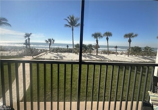10475 Gulf Shore Dr Unit 113, Naples, FL 34108