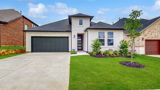 1504 Larson Ln, Denton, TX 76210