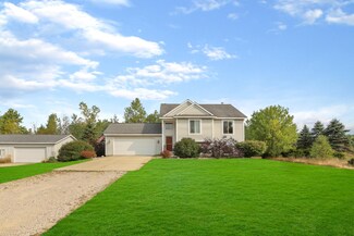 11177 Fillmore St, West Olive, MI 49460