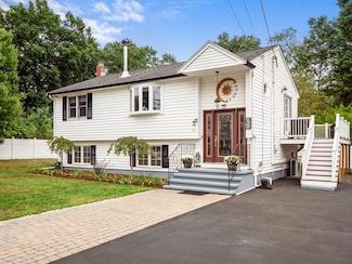 47 McDonald Rd, Wilmington, MA 01887