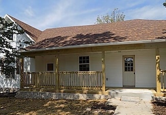 600 W Cave St, Ash Grove, MO 65604