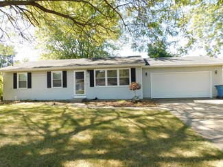 334 Woodlark St, Galesburg, MI 49053