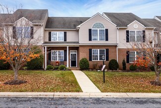 77 Whispering Oaks Dr, Staunton, VA 24401