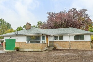 2205 S 111th Place, Seattle, WA 98168