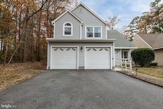 732 Whalers Cove Ct, Galloway, NJ 08205