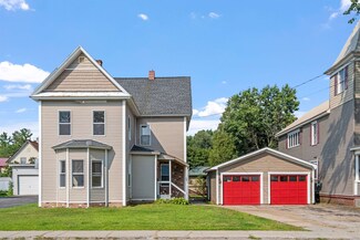 54 State St, Groveton, NH 03582