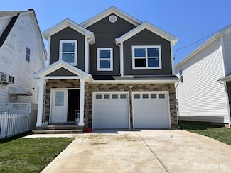 65 Grant Ave, Carteret, NJ 07008