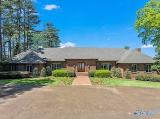 1800 Wyeth Dr, Guntersville, AL 35976