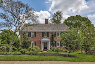 2176 Ben Franklin Dr, Pittsburgh, PA 15237