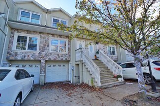 24 Dartmouth Loop, Staten Island, NY 10306