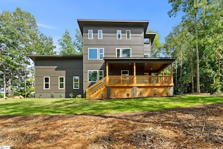 649 Canterbury Rd, Piedmont, SC 29673