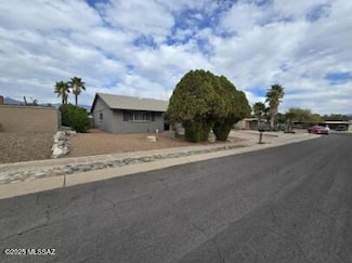 8615 E Bellevue Place, Tucson, AZ 85715