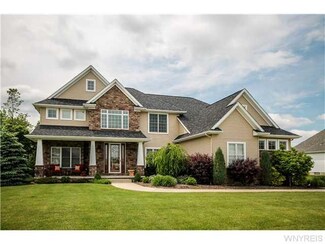 5676 Glen Iris Dr, Clarence Center, NY 14032